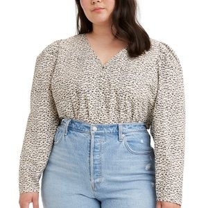 Adorable Plus Size Levis Blouse